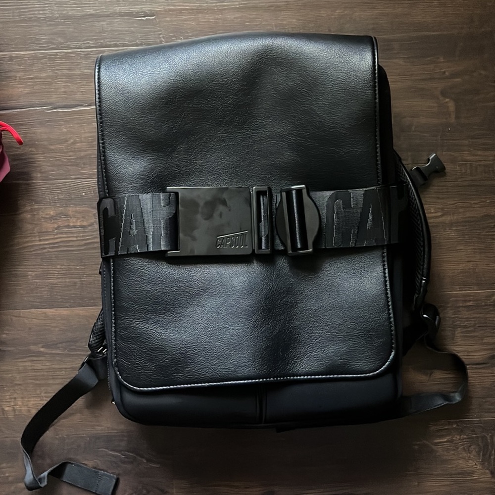 Capsule Laptop Backpack - Picture 3 of 9